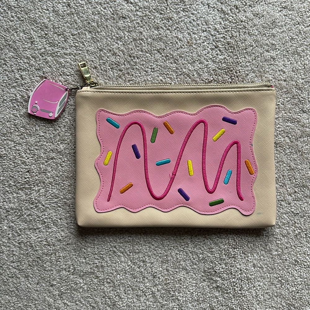 Pop Tart Clutch